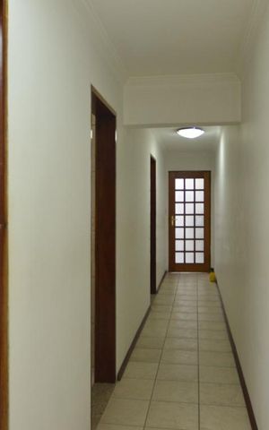 Casa à venda com 870m², 8 quartos e 8 vagasCorredor 1