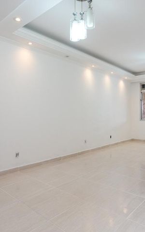 Casa à venda com 290m², 3 quartos e 2 vagas Casa à venda com 290m², 3 quartos e 2 vagasSala de Estar