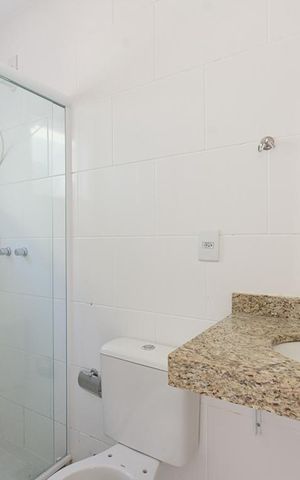 Casa à venda com 135m², 3 quartos e 1 vaga Casa à venda com 135m², 3 quartos e 1 vagaBanheiro da Suite