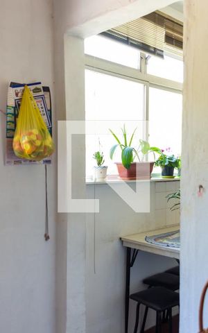 Apartamento à venda com 98m², 3 quartos e sem vaga Apartamento à venda com 98m², 3 quartos e sem vagaCozinha e Área de Serviço