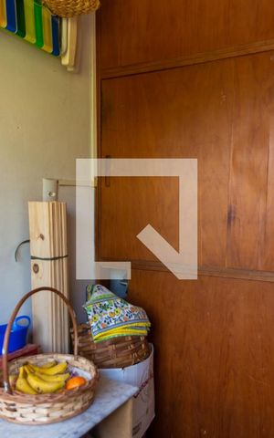 Apartamento à venda com 98m², 3 quartos e sem vaga Apartamento à venda com 98m², 3 quartos e sem vagaCozinha e Área de Serviço