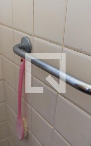 Apartamento à venda com 98m², 3 quartos e sem vaga Apartamento à venda com 98m², 3 quartos e sem vagaBanheiro