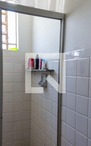Apartamento à venda com 98m², 3 quartos e sem vaga Apartamento à venda com 98m², 3 quartos e sem vagaBanheiro