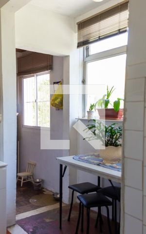 Apartamento à venda com 98m², 3 quartos e sem vaga Apartamento à venda com 98m², 3 quartos e sem vagaCozinha e Área de Serviço