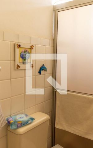 Apartamento à venda com 98m², 3 quartos e sem vaga Apartamento à venda com 98m², 3 quartos e sem vagaBanheiro