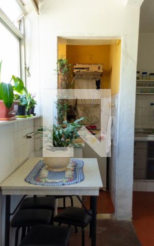 Apartamento à venda com 98m², 3 quartos e sem vaga Apartamento à venda com 98m², 3 quartos e sem vagaCozinha e Área de Serviço