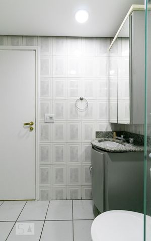 Apartamento à venda com 120m², 2 quartos e 2 vagasSuíte 2 - Banheiro 3