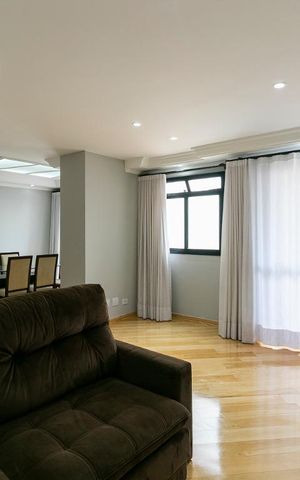Apartamento à venda com 120m², 2 quartos e 2 vagasSala