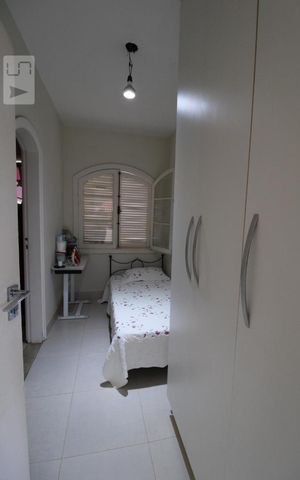 Casa à venda com 800m², 4 quartos e 6 vagasQuarto de Serviço