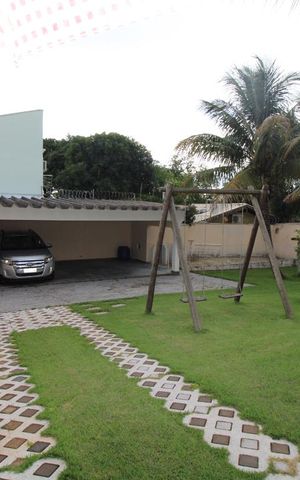 Casa à venda com 800m², 4 quartos e 6 vagasGaragem (fundos)