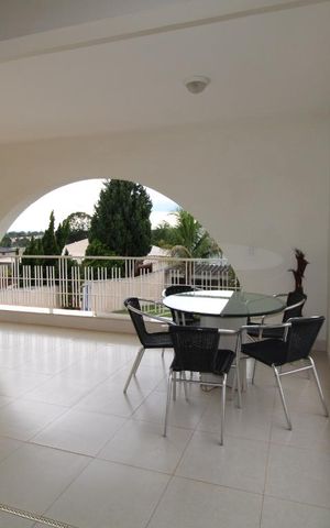 Casa à venda com 800m², 4 quartos e 6 vagasVaranda da Cozinha
