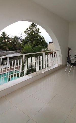 Casa à venda com 800m², 4 quartos e 6 vagasVaranda da Cozinha