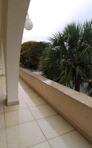 Casa à venda com 800m², 4 quartos e 6 vagasVaranda de todos os quartos