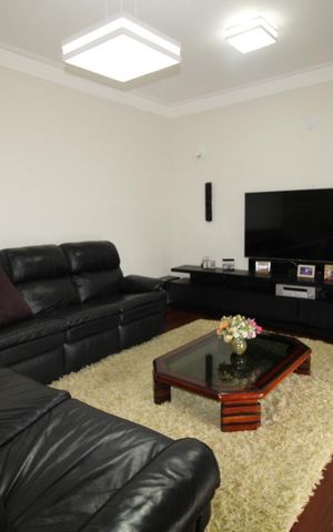 Casa à venda com 800m², 4 quartos e 6 vagasSala