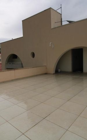 Casa à venda com 800m², 4 quartos e 6 vagasTerraço