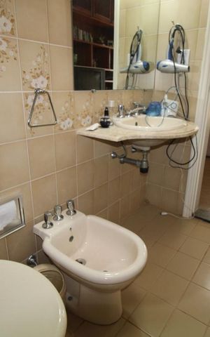 Casa à venda com 800m², 4 quartos e 6 vagasBanheiro do Quarto 3