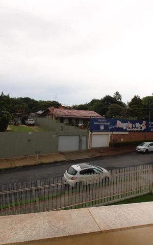 Casa à venda com 800m², 4 quartos e 6 vagasVista do Quarto 2