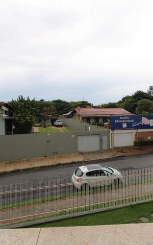Casa à venda com 800m², 4 quartos e 6 vagasVista do Quarto 3