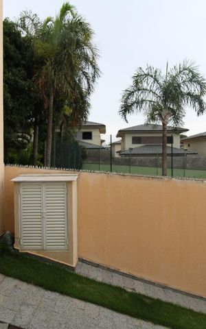 Casa à venda com 800m², 4 quartos e 6 vagasVista da Sala de Jantar