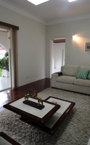 Casa à venda com 800m², 4 quartos e 6 vagasSala