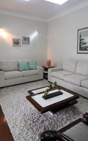 Casa à venda com 800m², 4 quartos e 6 vagasSala
