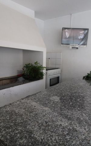 Casa à venda com 800m², 4 quartos e 6 vagasChurrasqueira
