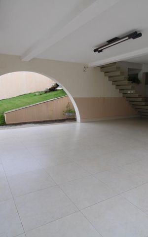 Casa à venda com 800m², 4 quartos e 6 vagasSalão de Festas