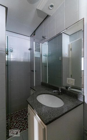 Apartamento para alugar com 95m², 3 quartos e 2 vagasBanheiro social