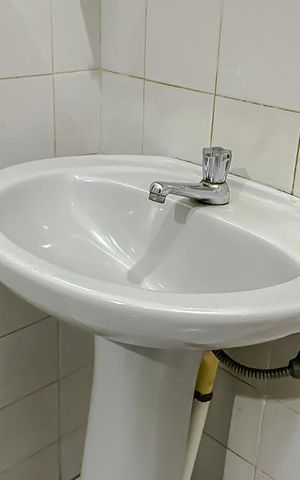 Casa à venda com 200m², 4 quartos e 2 vagasDetalhe Banheiro de Serviço