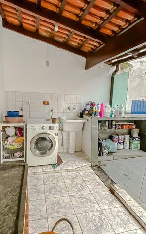 Casa à venda com 200m², 4 quartos e 2 vagasLavanderia