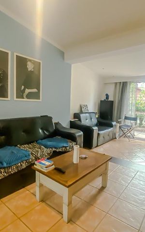 Casa à venda com 200m², 4 quartos e 2 vagasSala