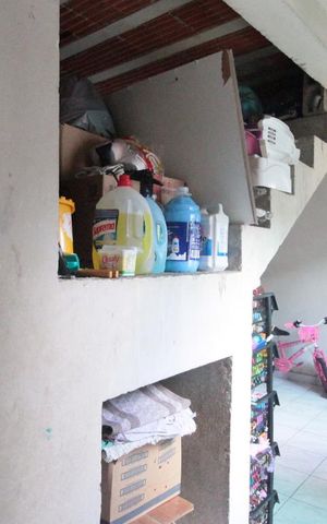 Casa à venda com 250m², 7 quartos e 4 vagasDetalhe