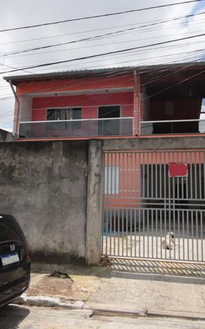 Casa à venda com 250m², 7 quartos e 4 vagasFachada