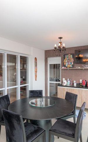 Apartamento à venda com 97m², 3 quartos e 2 vagasVaranda da Sala