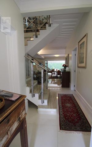 Casa de condomínio à venda com 400m², 3 quartos e 4 vagasHall de Entrada