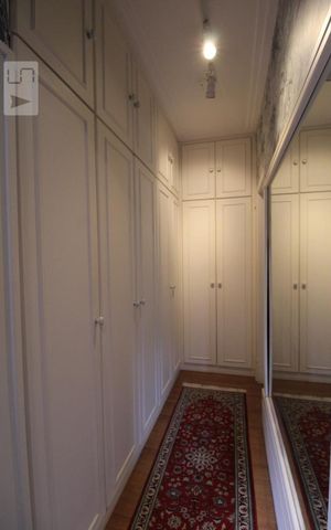 Casa de condomínio à venda com 400m², 3 quartos e 4 vagasCloset do Quarto 3 (suíte)