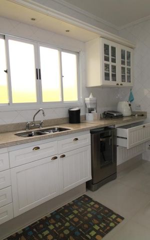 Casa de condomínio à venda com 400m², 3 quartos e 4 vagasCozinha