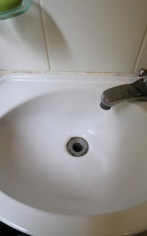 Casa de condomínio à venda com 400m², 3 quartos e 4 vagasBanheiro de Serviço