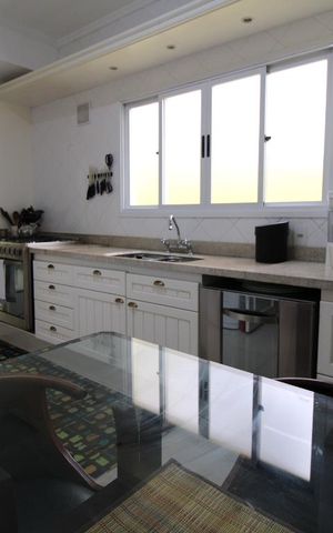 Casa de condomínio à venda com 400m², 3 quartos e 4 vagasCozinha