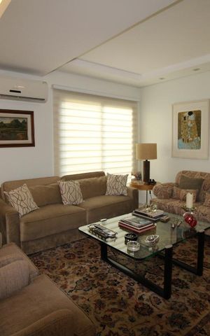 Casa de condomínio à venda com 400m², 3 quartos e 4 vagasSala
