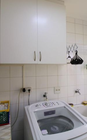 Casa de condomínio à venda com 400m², 3 quartos e 4 vagasÁrea de Serviço
