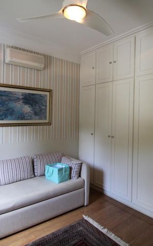 Casa de condomínio à venda com 400m², 3 quartos e 4 vagasQuarto 2