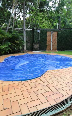 Casa de condomínio à venda com 400m², 3 quartos e 4 vagasÁrea comum - Piscina