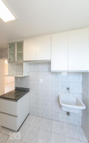 Apartamento para alugar com 70m², 3 quartos e 1 vagaCozinha e Área de Serviço