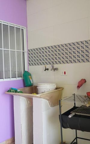 Casa à venda com 340m², 3 quartos e 2 vagasLavanderia