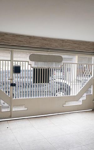 Casa à venda com 340m², 3 quartos e 2 vagasGaragem