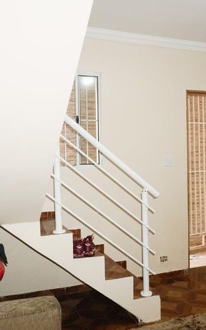 Casa à venda com 340m², 3 quartos e 2 vagasSala