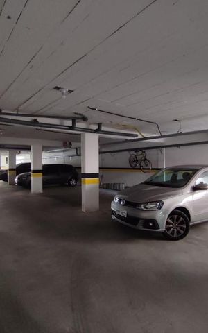 Casa de condomínio à venda com 65m², 2 quartos e 2 vagas Casa de condomínio à venda com 65m², 2 quartos e 2 vagasEstacionamento