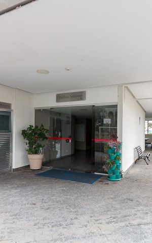Apartamento à venda com 60m², 2 quartos e 1 vagaEntrada do bloco