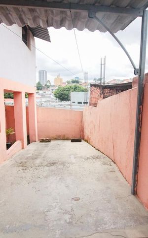 Casa à venda com 150m², 2 quartos e 2 vagasGaragem